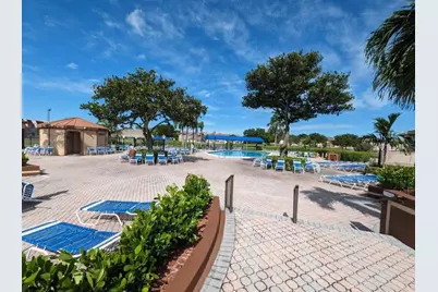 9460 Sunrise Lake Boulevard #212, Sunrise, FL 33322 - Photo 32