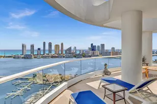 7000 Island Blvd, Aventura, FL 33160 - Photo 2