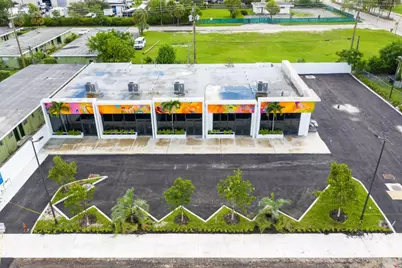 612 NW 9th Avenue #A-E, Fort Lauderdale, FL 33311 - Photo 2