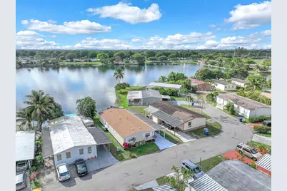 5520 NW 203rd, Miami Gardens, FL 33055 - Photo 2