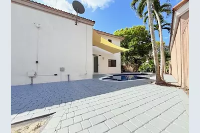 10661 NW 17th Place #10661, Plantation, FL 33322 - Photo 8