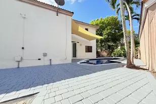 10661 NW 17th Pl, Plantation, FL 33322 - Photo 8