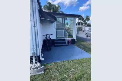 8610 SW 18th Court, Davie, FL 33324 - Photo 16