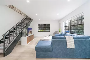 807 SW 14th Ct, Fort Lauderdale, FL 33315 - Photo 24