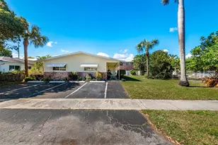 321 SE 1st Ave, Pompano Beach, FL 33060 - Photo 2