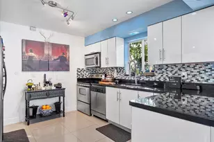 1322 Johnson St, Hollywood, FL 33019 - Photo 10