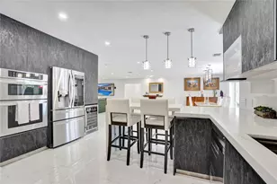 4030 Bayview Dr, Fort Lauderdale, FL 33308 - Photo 12