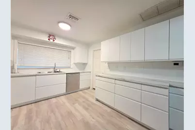 2585 SE 3rd Street, Pompano Beach, FL 33062 - Photo 14