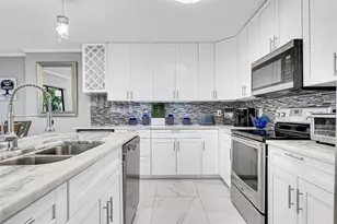 1618 The 12th Fairway, Wellington, FL 33414 - Photo 10