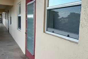 1055 Country Club Dr, Margate, FL 33063 - Photo 32