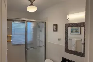 1055 Country Club Dr, Margate, FL 33063 - Photo 18
