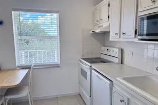 1055 Country Club Dr, Margate, FL 33063 - Photo 4
