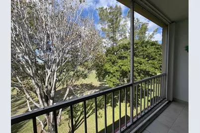 1055 Country Club Drive #404, Margate, FL 33063 - Photo 14