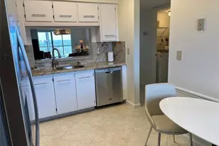 7260 Kinghurst Dr, Delray Beach, FL 33446 - Photo 4