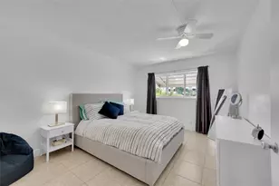 300 Golden Isles Dr, Hallandale Beach, FL 33009 - Photo 28