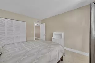 300 Golden Isles Dr, Hallandale Beach, FL 33009 - Photo 36