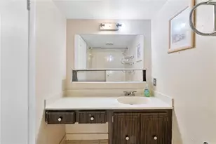 8205 NW 61st St, Tamarac, FL 33321 - Photo 24