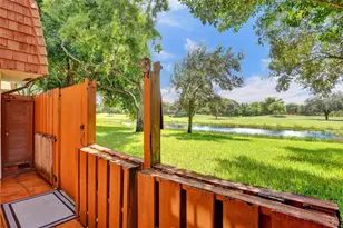 2070 SW 90th Ave, Davie, FL 33324 - Photo 4