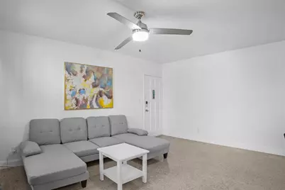625 Orton Avenue #18, Fort Lauderdale, FL 33304 - Photo 4