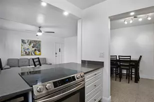 625 Orton Ave, Fort Lauderdale, FL 33304 - Photo 10