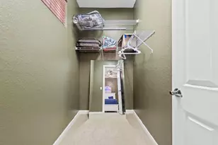 580 Pacific Grove Dr, West Palm Beach, FL 33401 - Photo 22