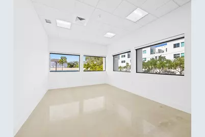 707 NE 3rd Avenue, Fort Lauderdale, FL 33304 - Photo 18