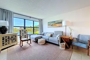 2311 S Cypress Bend Dr, Pompano Beach, FL 33069 - Photo 8