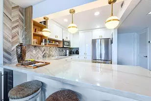 2311 S Cypress Bend Dr, Pompano Beach, FL 33069 - Photo 4