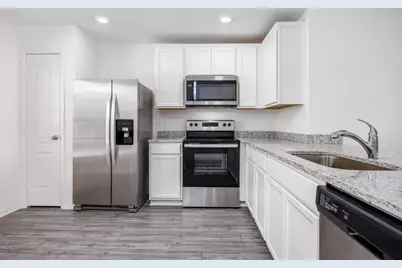 8725 98th Court, Vero Beach, FL 32967 - Photo 4