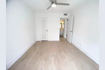 109 Harwood J #109, Deerfield Beach, FL 33442 - Photo 8