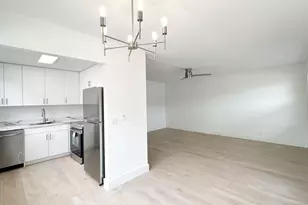 109 Harwood J Unit, Deerfield Beach, FL 33442 - Photo 2