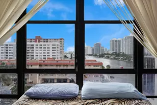 2017 S Ocean Dr, Hallandale Beach, FL 33009 - Photo 26