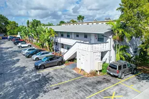 2741 NE 8th Ave, Wilton Manors, FL 33334 - Photo 32