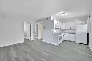 2741 NE 8th Ave, Wilton Manors, FL 33334 - Photo 4