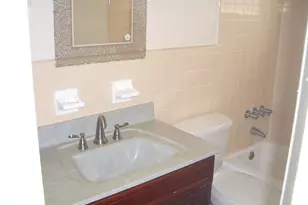 2737 NE 28th St, Lighthouse Point, FL 33064 - Photo 6