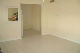 2737 NE 28th St, Pompano Beach, FL 33064 - Photo 8