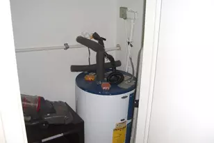 2737 NE 28th St, Pompano Beach, FL 33064 - Photo 4