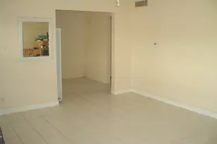 2737 NE 28th St, Lighthouse Point, FL 33064 - Photo 8