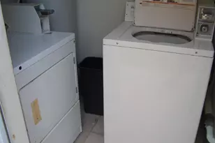 2737 NE 28th St, Pompano Beach, FL 33064 - Photo 14