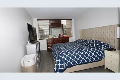 1100 Saint Charles Place #521, Pembroke Pines, FL 33026 - Photo 18