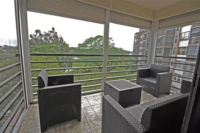 1100 Saint Charles Place #521, Pembroke Pines, FL 33026 - Photo 6