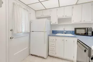 5501 NW 2nd Ave, Boca Raton, FL 33487 - Photo 12