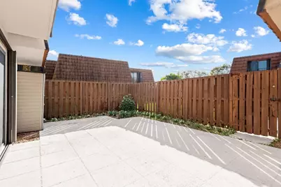 4093 Forest Hill Drive, Hollywood, FL 33026 - Photo 14