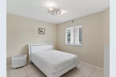 18260 N Bay Road #304, North Miami Beach, FL 33160 - Photo 20