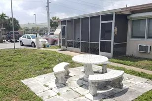 2213 Lincoln St, Hollywood, FL 33020 - Photo 2