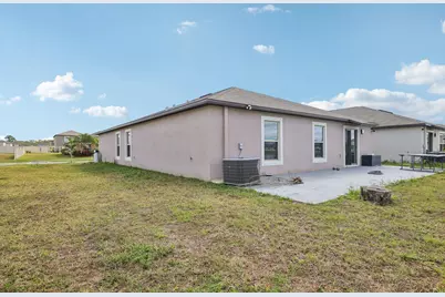 16621 Sunburst Lake Street, Wimauma, FL 33598 - Photo 32