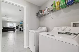 16621 Sunburst Lake St, Wimauma, FL 33598 - Photo 30