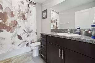 16621 Sunburst Lake St, Wimauma, FL 33598 - Photo 24