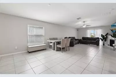 16621 Sunburst Lake Street, Wimauma, FL 33598 - Photo 6