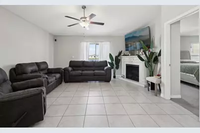 16621 Sunburst Lake Street, Wimauma, FL 33598 - Photo 2